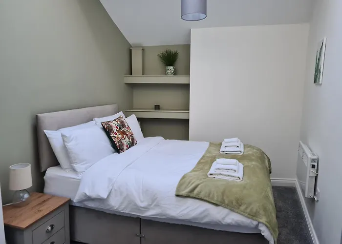 Modern River View Mytholmroyd Apartment